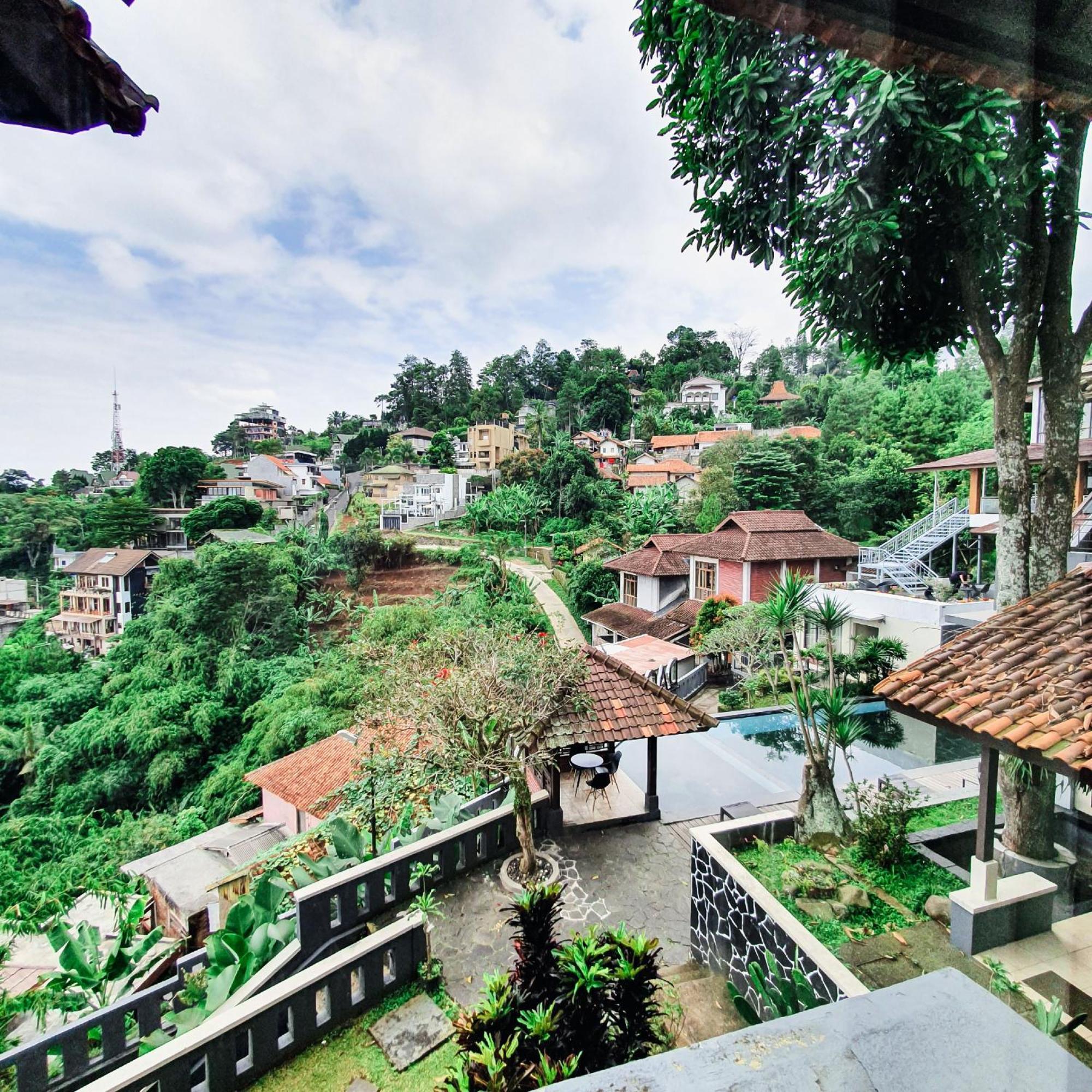 Dago Highland Resort Bandung Exterior photo