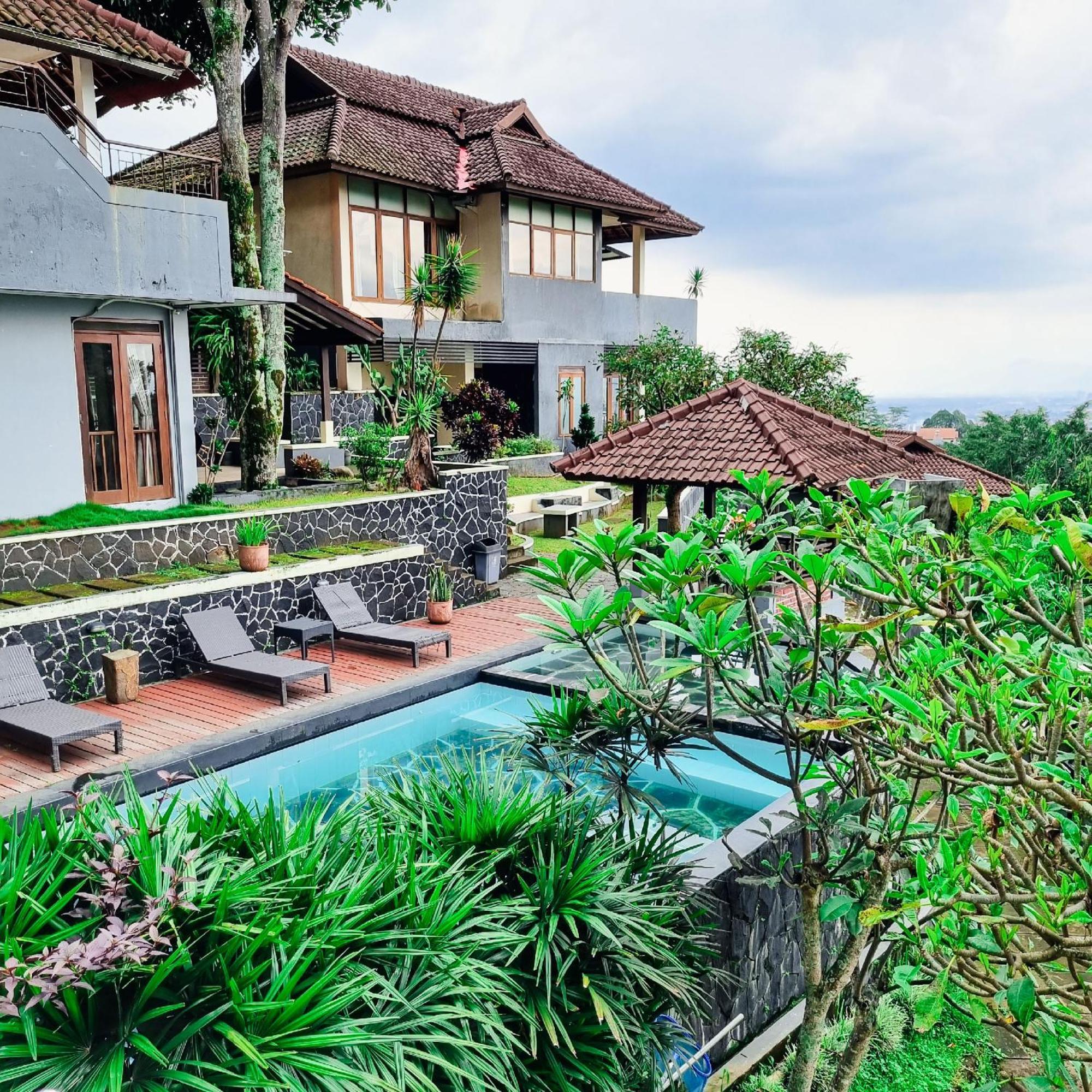 Dago Highland Resort Bandung Exterior photo